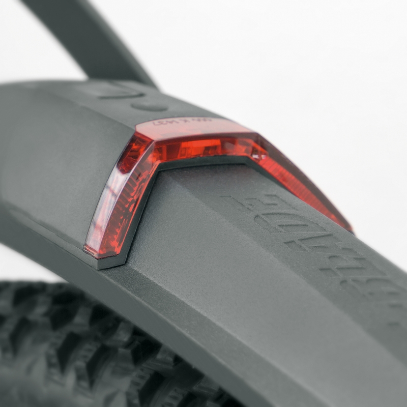 Blatník NIGHTBLADE s integrovaným světlem - zadní výprodej
